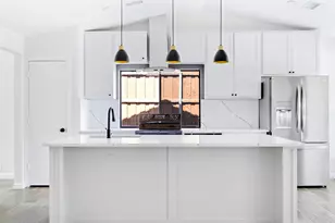 8400 Willow Creek Dr, Frisco, TX 75034 - Photo 5