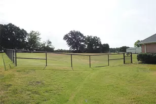 4763 Red Oak Cir, Aubrey, TX 76227 - Photo 7