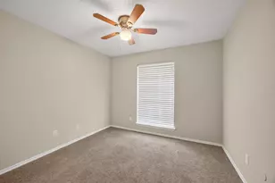 2803 Glen Hollow Cir, Arlington, TX 76016 - Photo 11