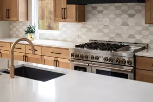 10314 Lanshire Dr, Dallas, TX 75238 - Photo 7