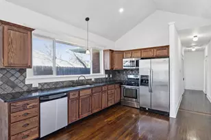 1008 Haines Ave, Dallas, TX 75208 - Photo 5