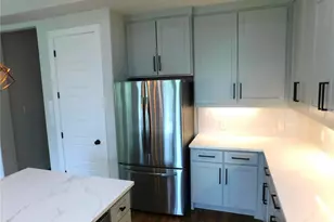 1702 Seevers Ave, Dallas, TX 75216 - Photo 9