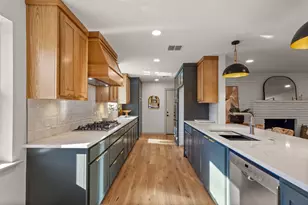 10505 Silverock Dr, Dallas, TX 75218 - Photo 17