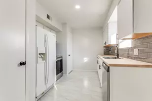 323 Towne House Ln, Richardson, TX 75081 - Photo 5