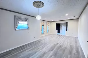 1804 University Dr, Richardson, TX 75081 - Photo 3