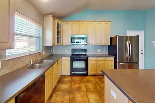 3251 Torio, Grand Prairie, TX 75054 - Photo 5