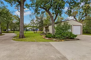 363 Private Rd 451, Whitewright, TX 75491 - Photo 33