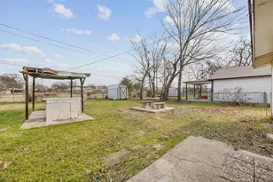 2822 Fir Park, Richland Hills, TX 76118 - Photo 3