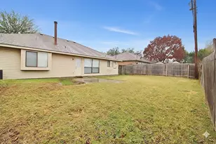 910 Elliott Dr, Cedar Hill, TX 75104 - Photo 11
