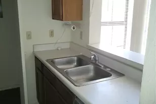 1741 Crest Grove Dr, Arlington, TX 76012 - Photo 5