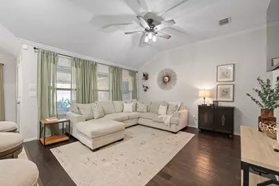 425 Peach Lane, Burleson, TX 76028 - Photo 7