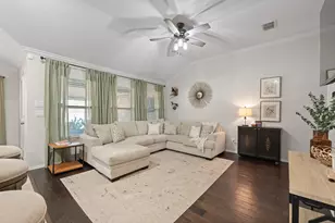 425 Peach Ln, Burleson, TX 76028 - Photo 7