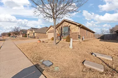 425 Peach Lane, Burleson, TX 76028 - Photo 3