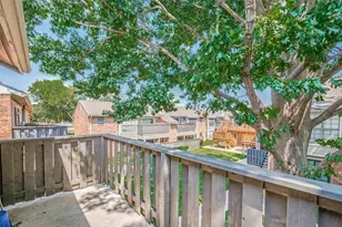 401 Pebble Way, Arlington, TX 76006 - Photo 9