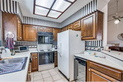 401 Pebble Way #237, Arlington, TX 76006 - Photo 5