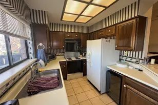 401 Pebble Way, Arlington, TX 76006 - Photo 11