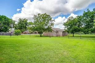 505 N Ave E, Springtown, TX 76082 - Photo 27