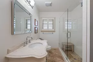 2737 Ryan Pl Dr, Fort Worth, TX 76110 - Photo 17