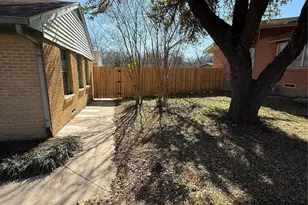 605 Hinton St, Grand Prairie, TX 75050 - Photo 17