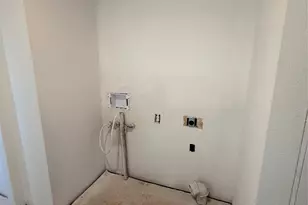 605 Hinton St, Grand Prairie, TX 75050 - Photo 9