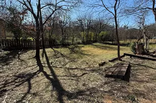 605 Hinton St, Grand Prairie, TX 75050 - Photo 19