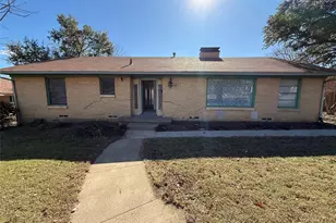 605 Hinton St, Grand Prairie, TX 75050 - Photo 1