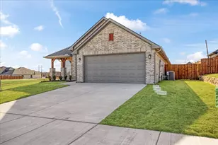 4300 Hummingbird Dr, Sherman, TX 75092 - Photo 1