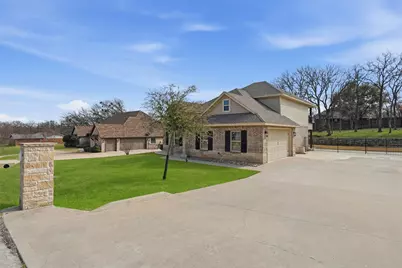 6403 Westover Drive, Granbury, TX 76049 - Photo 3