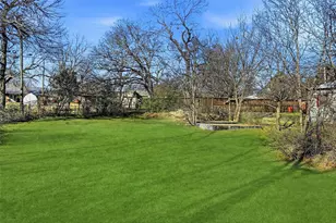 105 N Wood Ave, Denison, TX 75020 - Photo 25