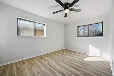 105 N Wood Avenue, Denison, TX 75020 - Photo 11