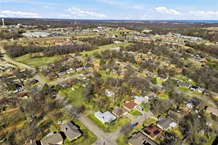 105 N Wood Ave, Denison, TX 75020 - Photo 35