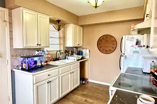 1412 Sunset Dr, Goldthwaite, TX 76844 - Photo 13