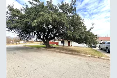 1412 Sunset Drive, Goldthwaite, TX 76844 - Photo 5