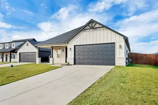 517 Highview Ct, Godley, TX 76044 - Photo 3