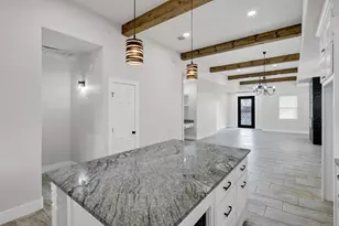 517 Highview Ct, Godley, TX 76044 - Photo 9