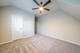 1049 Snowy Owl Dr, Alvarado, TX 76009 - Photo 21