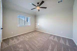 1049 Snowy Owl Dr, Alvarado, TX 76009 - Photo 19