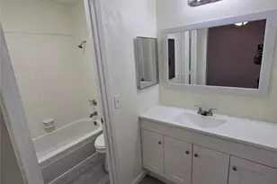 1451 Brook Meadow Cir, Lancaster, TX 75134 - Photo 7