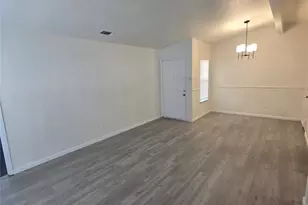 1451 Brook Meadow Cir, Lancaster, TX 75134 - Photo 5