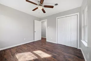 1311 Coke Dr, Arlington, TX 76010 - Photo 13