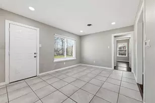 1311 Coke Dr, Arlington, TX 76010 - Photo 19