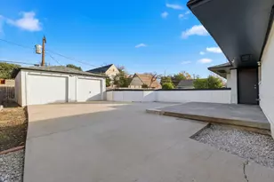 6207 Royal Ln, Dallas, TX 75230 - Photo 23