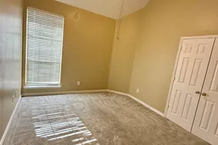 4213 Forestedge Dr, Grand Prairie, TX 75052 - Photo 17