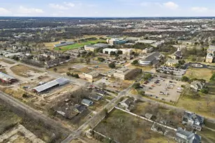 514 N Lee Ave, Sherman, TX 75090 - Photo 5