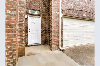 1105 Windhaven Circle, Lewisville, TX 75067 - Photo 3