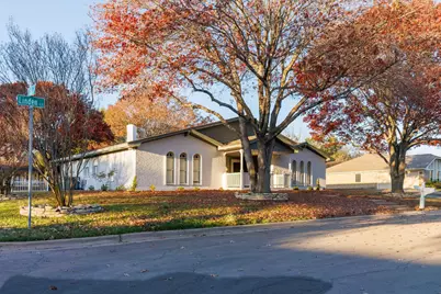 100 Linden Lane, Hewitt, TX 76643 - Photo 3