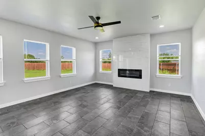 576 Highview Court, Godley, TX 76044 - Photo 7