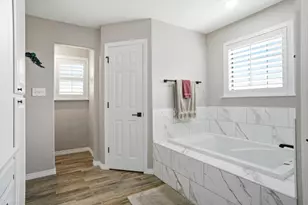 7611 Ravenswood Rd, Granbury, TX 76049 - Photo 19