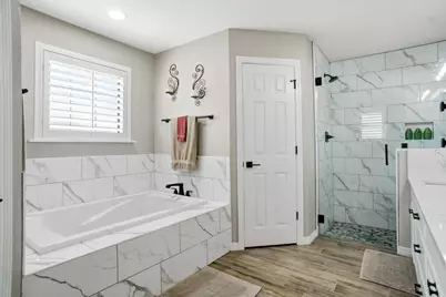 7611 Ravenswood Road, Granbury, TX 76049 - Photo 17