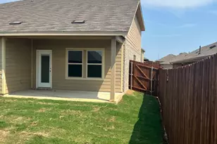 1311 Gdn Grv Dr, Denton, TX 76207 - Photo 9